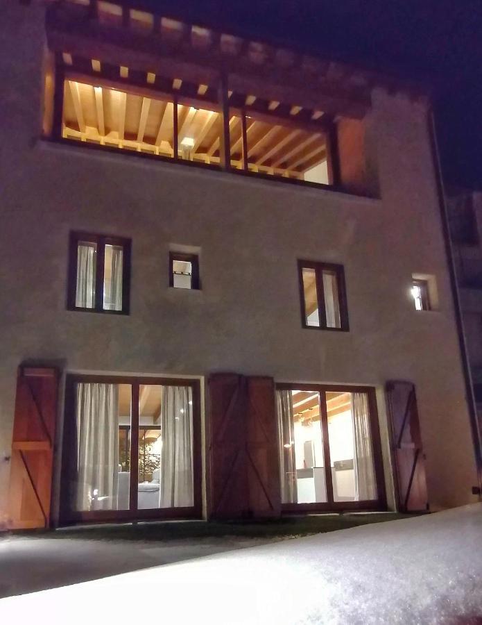 Apartament "El Castell" Casa Rural Cal Rialla リヴィア エクステリア 写真