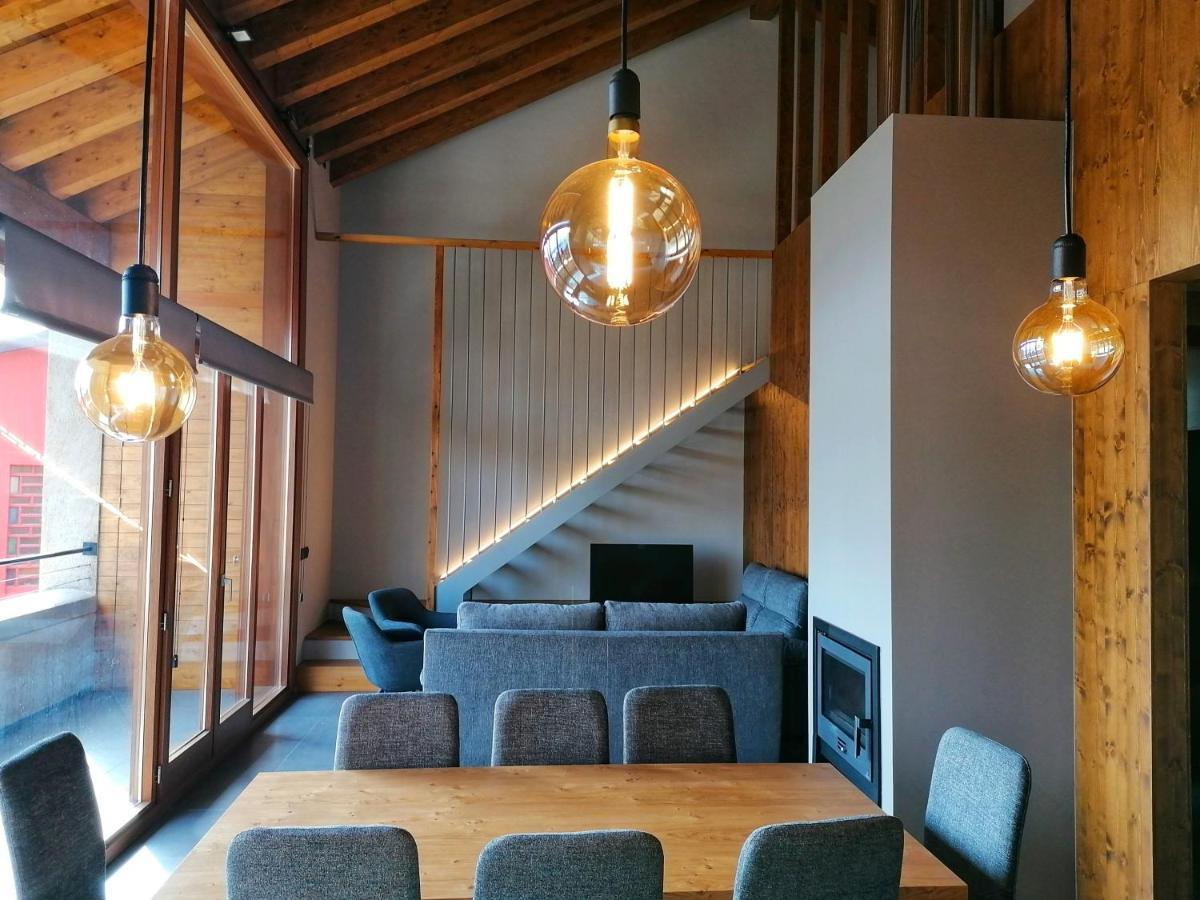 Apartament "El Castell" Casa Rural Cal Rialla リヴィア エクステリア 写真
